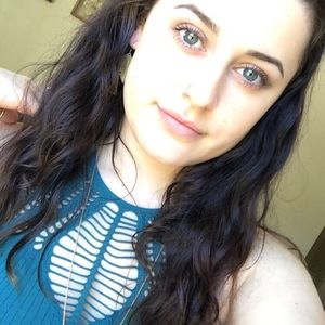 Meet your Posher, Mara